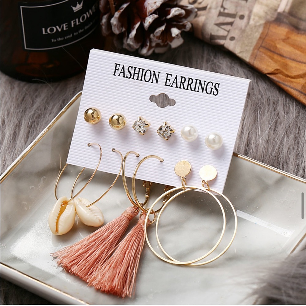 ‼️1 left‼️ 🌱Fashion Earring Pack🌱
